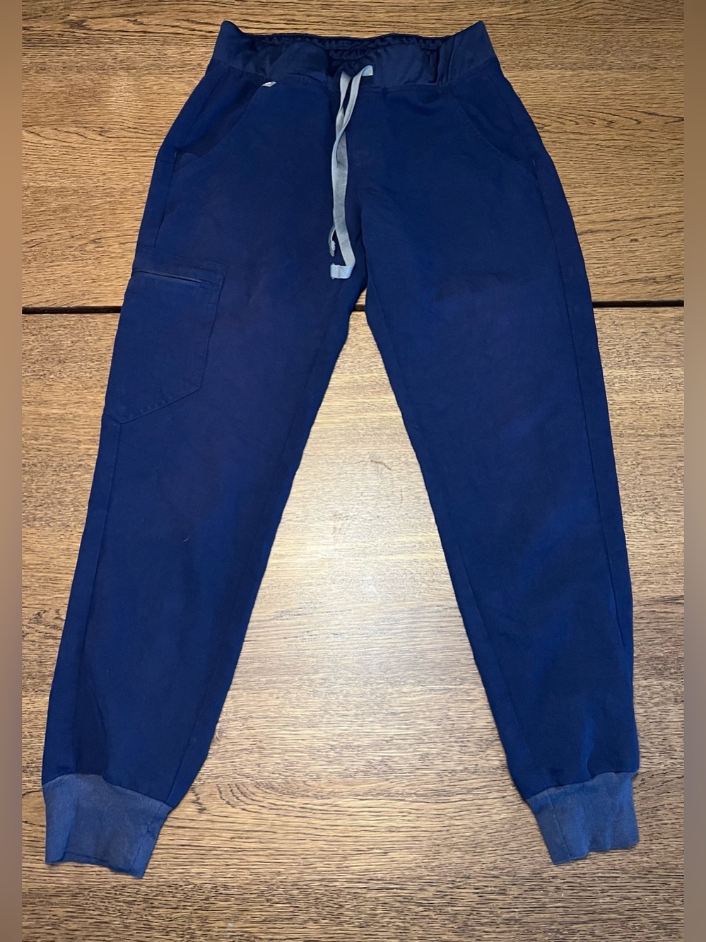 FIGS Zamora Jogger Scrub Pants – Women’s XS Petite – Navy Blue